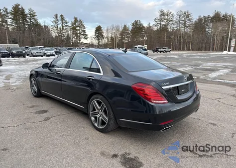 2015 Mercedes-Benz S 550 4Matic z USA, uszkodzony, nr VIN WDDUG8FB1FA149384